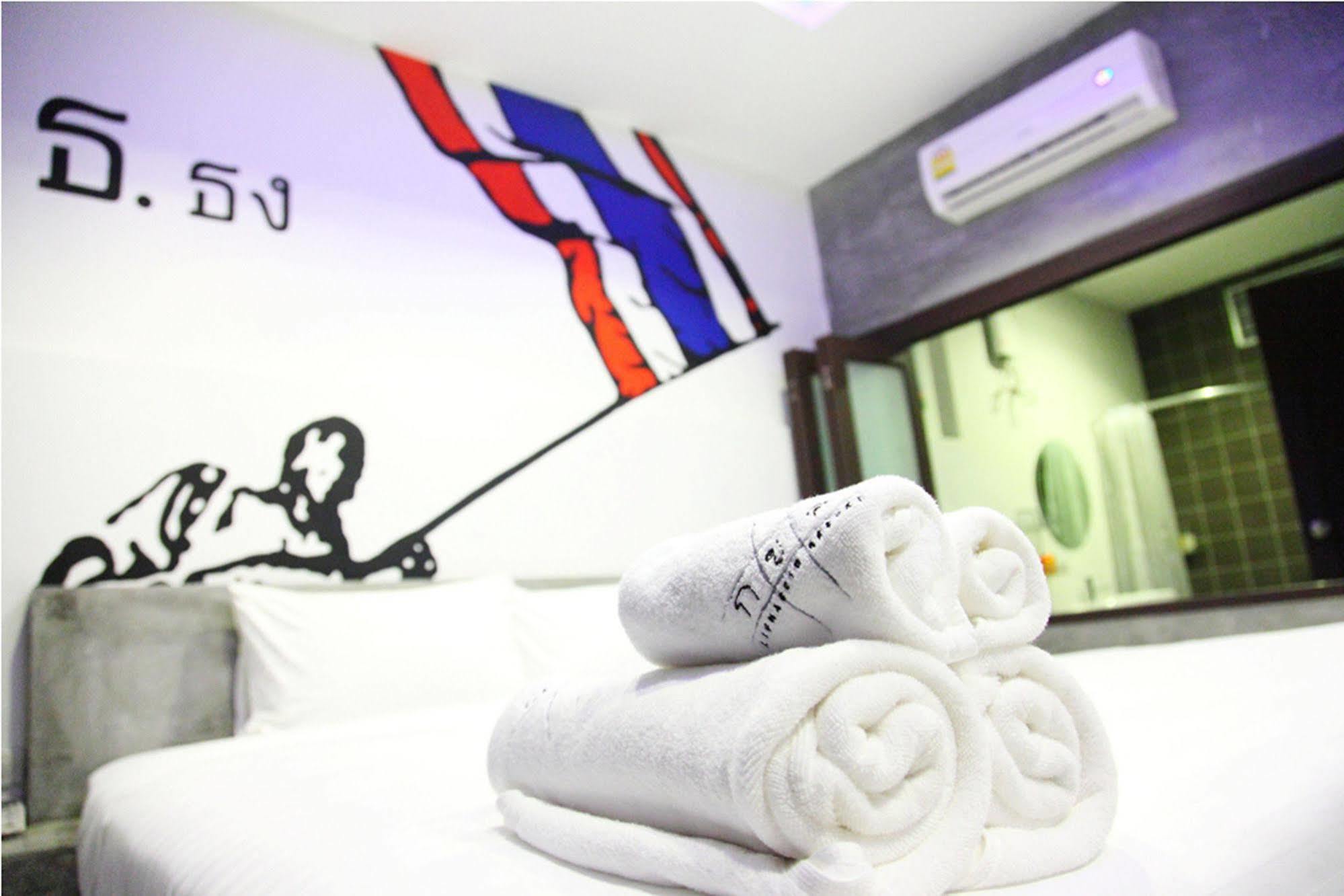 Alphabeto Resort Nai Harn Extérieur photo